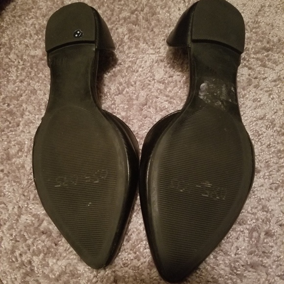 ❌Sold ❌Steve Madden black pointed flats - Picture 2 of 4